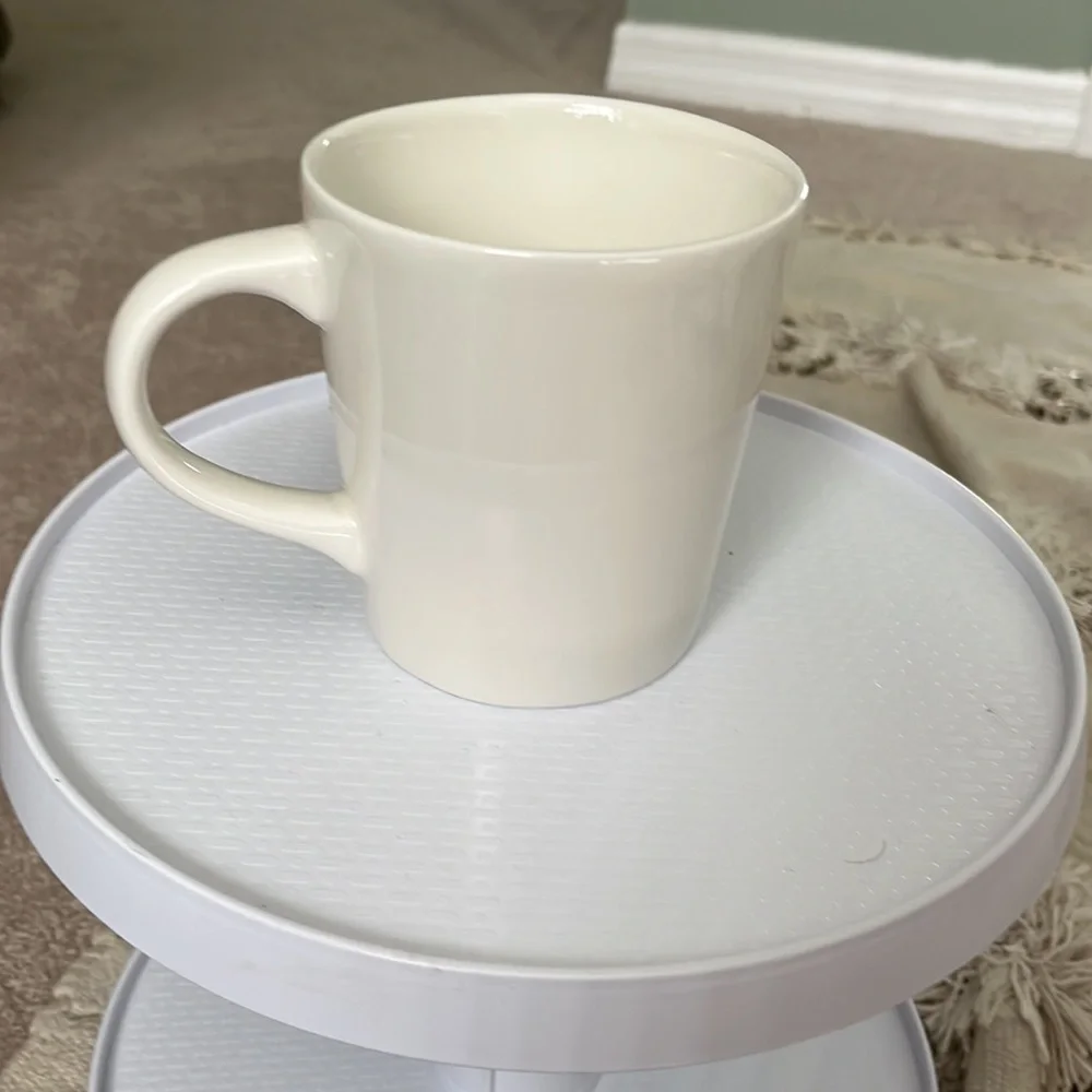 Williams Sonoma Rory Dabner “Q” coffee mug